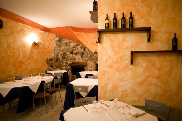 dsc_476Al B&B Nilosira solo piatti della tradizione salentina, il pesce fresco è la particolarità di una cucina sana e genuina. I profumi del Salento saranno le coccole dopo una giornata di mare1