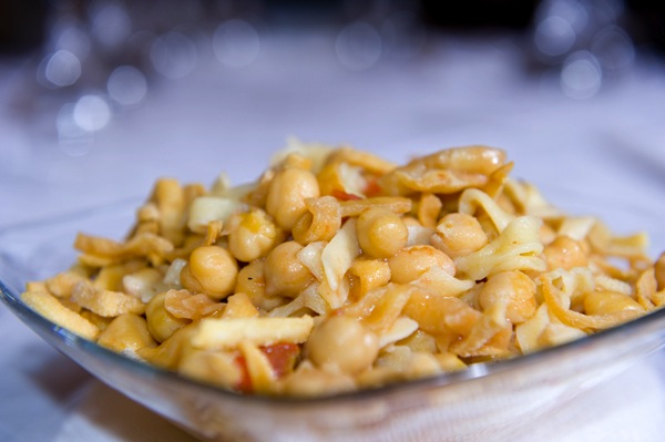 Cicere e tria (Sagne e ceci)